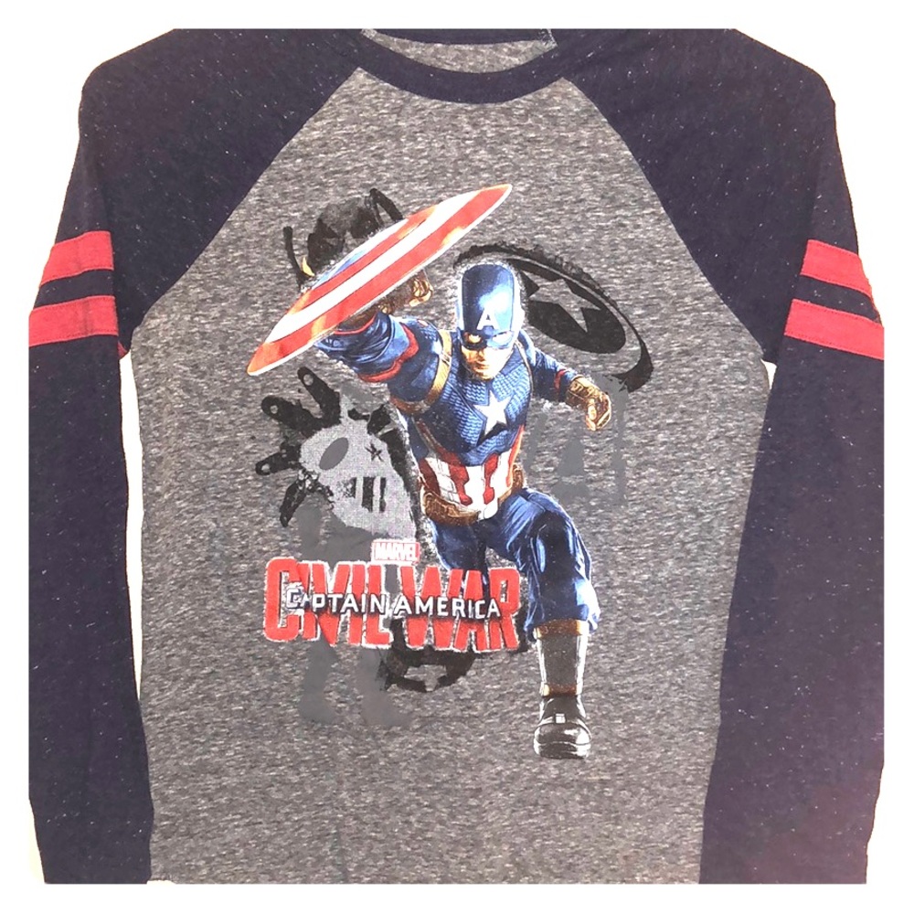 Captain America boys long sleeve t-shirt size S 8